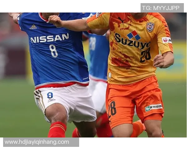 哈维西蒙斯：从新星崛起到足坛未来的璀璨之路